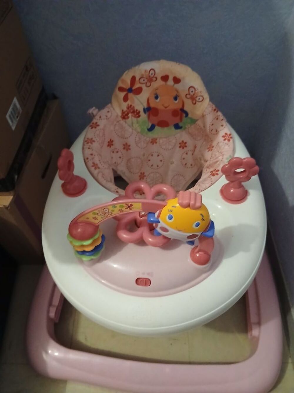 Trotteur ?&eacute;b&eacute; tr&egrave;s bon &eacute;tat Jeux / jouets