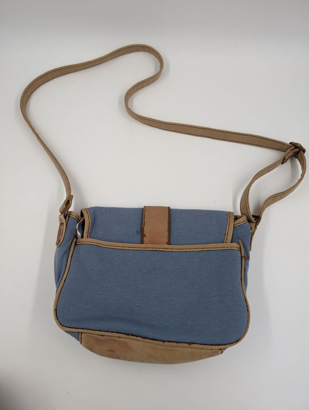 Sacoche Bandouli&egrave;re Bershka bleue et beige Maroquinerie
