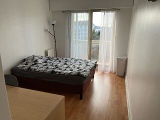  Appartement à louer 5 pièces 90 m²