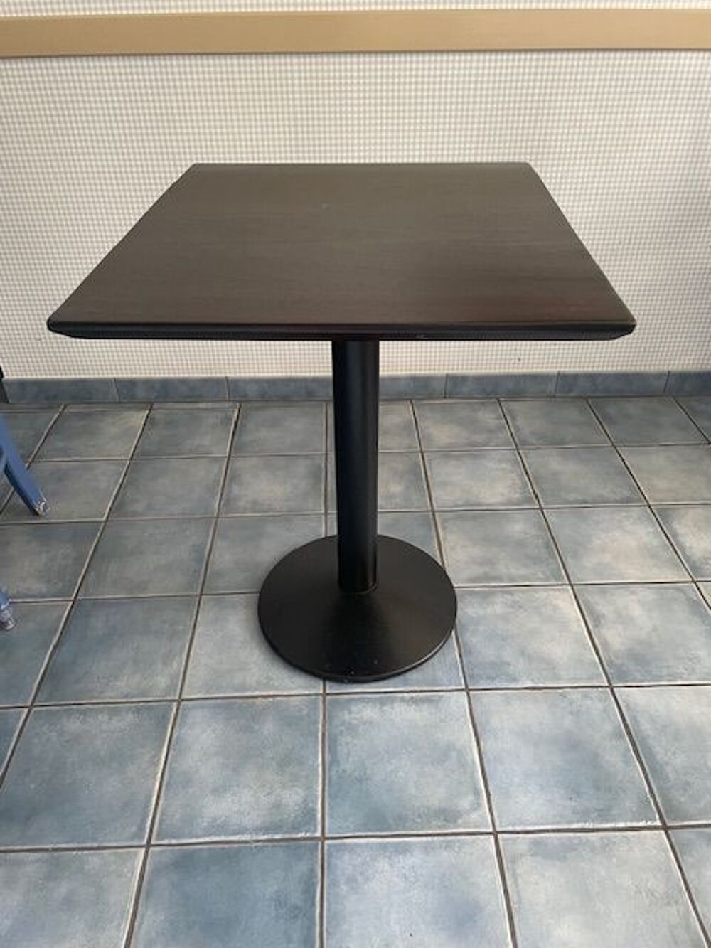 LOT de 18 TABLES RESTAURANT Meubles