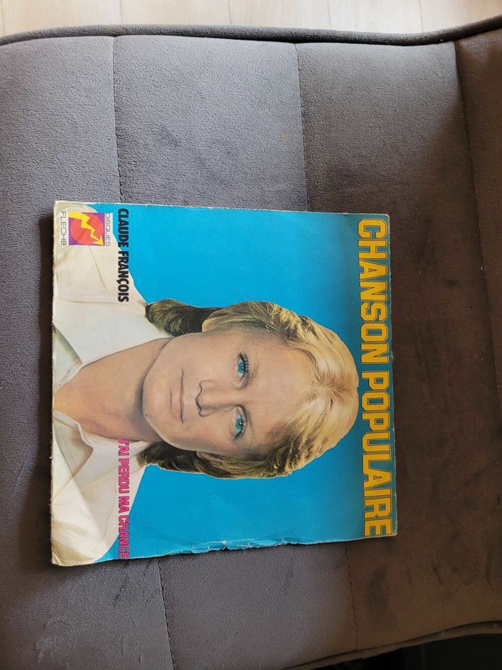 5 disques vinyles 45 tours CD et vinyles