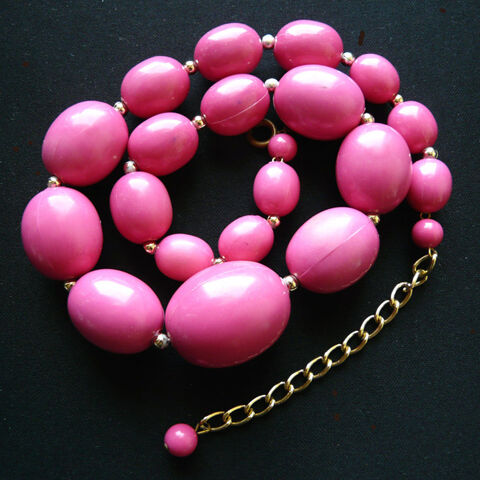 Collier de perles roses en rsine colores - vintage 90's 11 Gravelines (59)