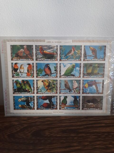 16 timbres neufs Umm al Qiwain oiseaux exotiques 3 Villemomble (93)