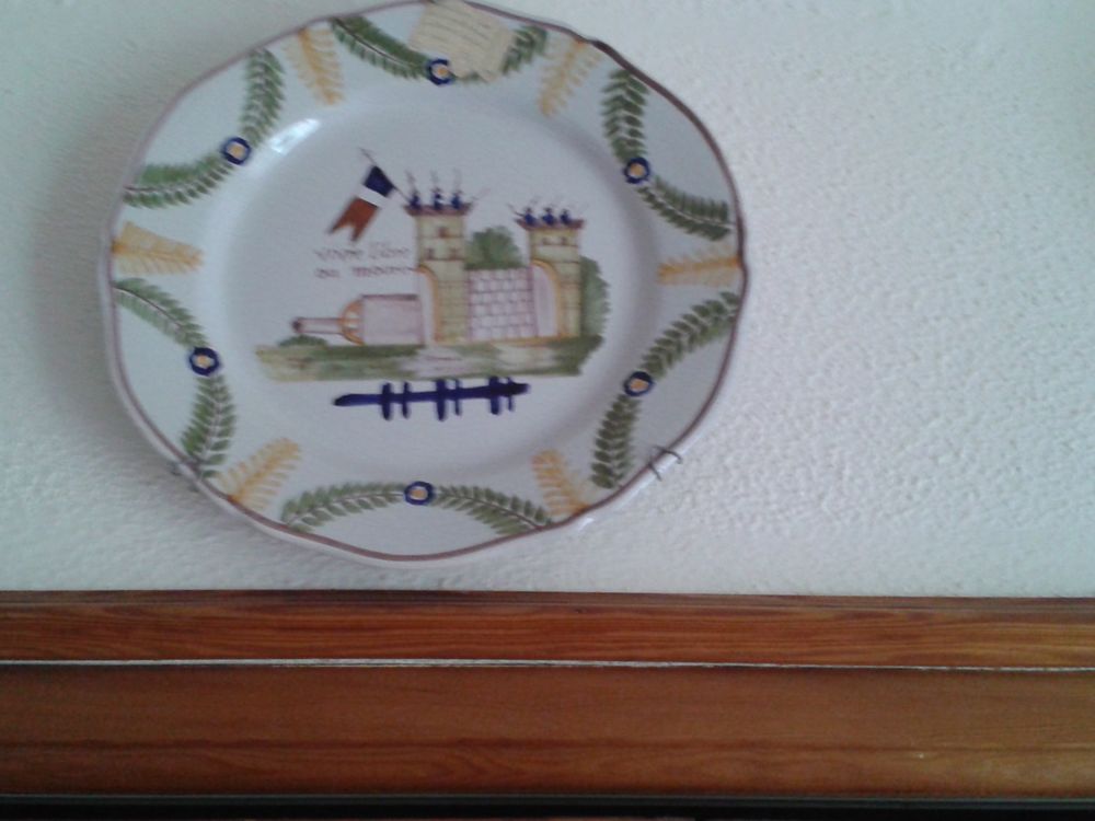 assiettes comm&eacute;moratives du bicentenaire de la r&eacute;volution Décoration