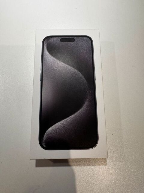 iPhone 15pro max scell� 740 Angers (49)