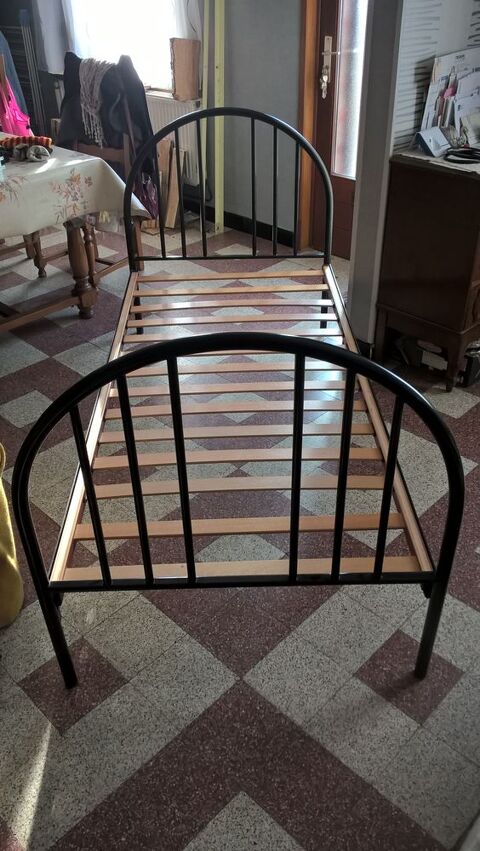 Lit 1 personne + sommier � lattes. 25 Flers-en-Escrebieux (59)