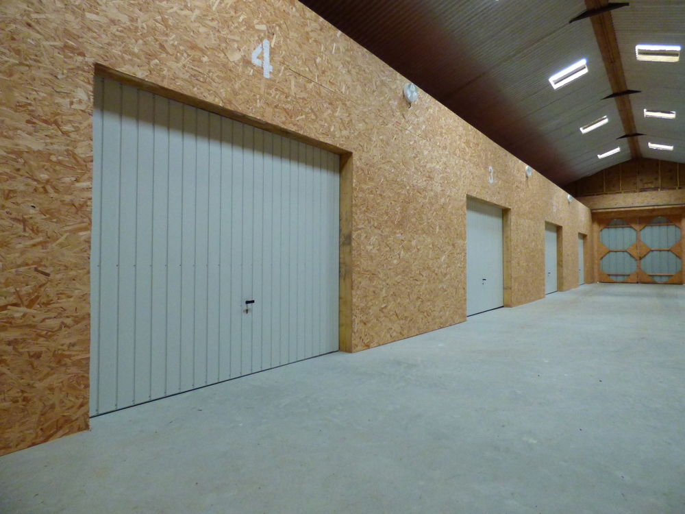Location Parking/Garage box - garde-meubles entre Lorient et Pontivy Plouay