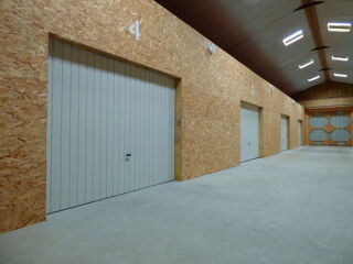  Parking / Garage à louer 21 m² Plouay