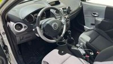 Clio III Tce 100 eco2 Expression Clim 2012 occasion 01640 Jujurieux