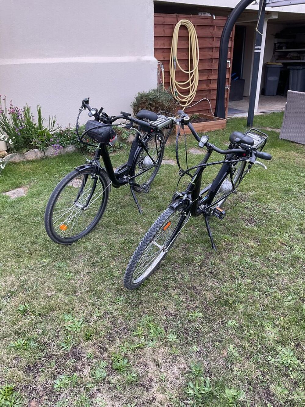 2 v&eacute;los &eacute;lectriques Vélos