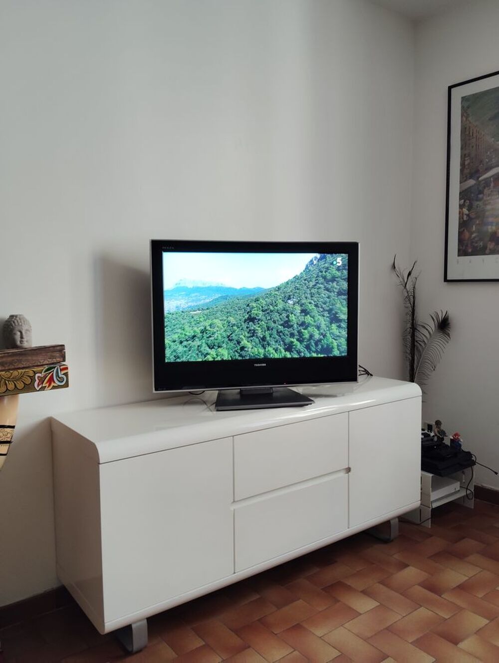 T&eacute;l&eacute;viseur TOSHIBA Full HD 32 pouces soit 82 cm (diagonale) Photos/Video/TV