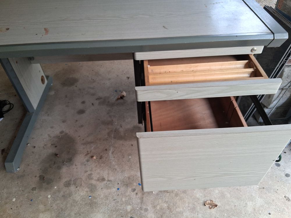 Bureau Meubles
