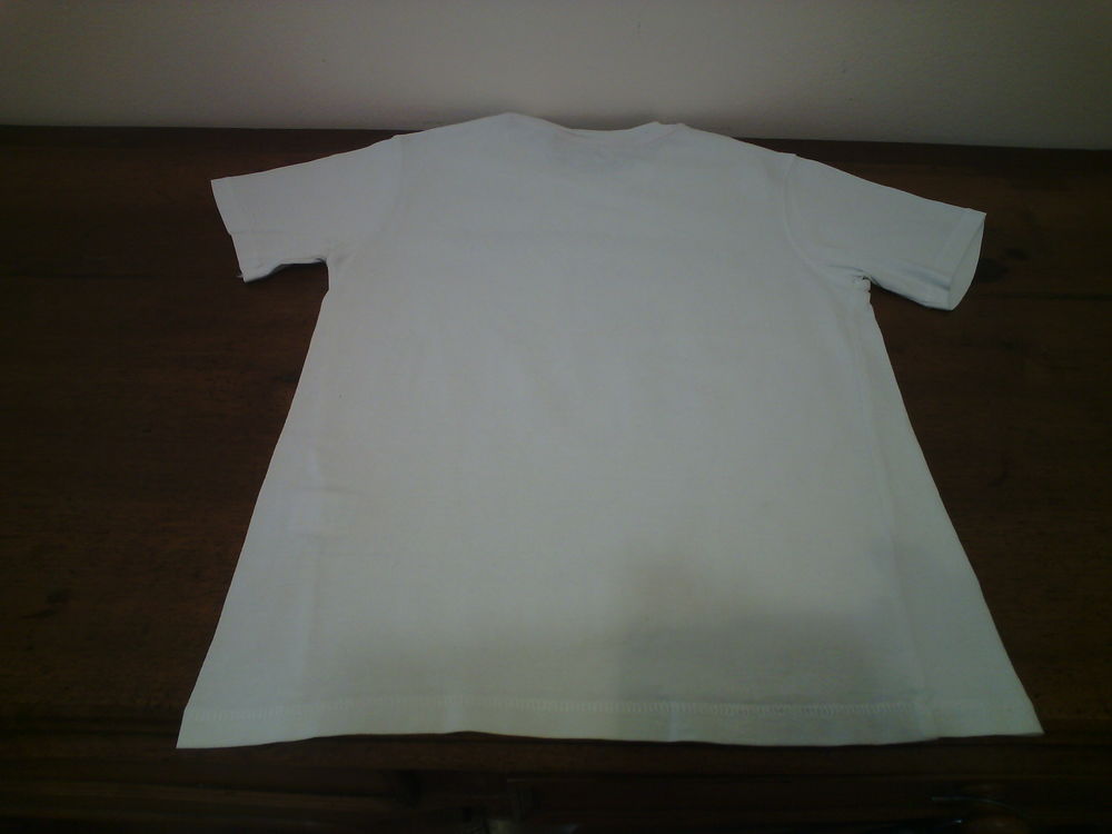 T-shirt blanc MC OKA&Iuml;DI 8ans - TBE Vêtements enfants