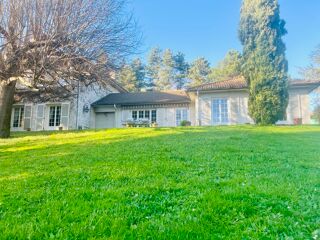  Villa � vendre 9 pi�ces 200 m�