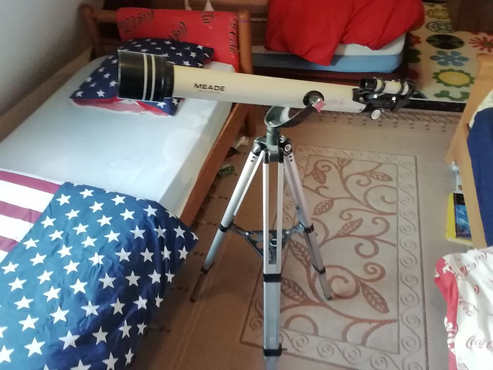 Lunette astronomique Photos/Video/TV