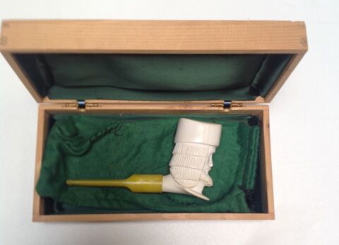 Pipe en �cume de mer 40 Grenoble (38)