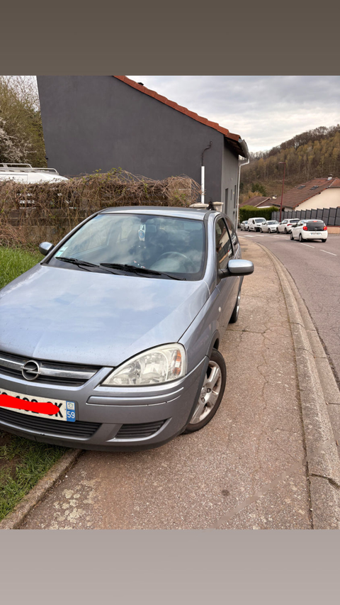 Opel Corsa 1.2 16V Cosmo 2004 occasion Hombourg-Haut 57470