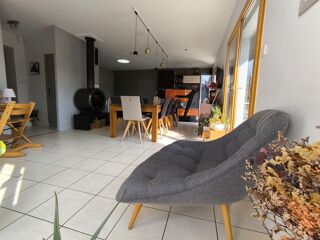  Propri�t�/ch�teau � vendre 7 pi�ces 175 m�