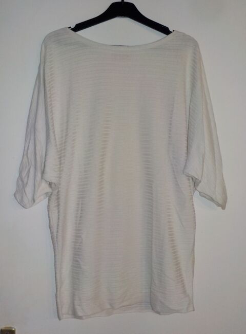PULL BLANC MANCHES 3/4 CHAUVE-SOURIS TISSAIA T38/40
5 Bubry (56)