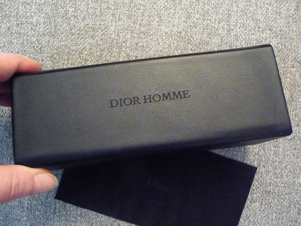 Etui &agrave; Lunettes Rigide Rectangle Noir dans Boite- Dior Homme Maroquinerie