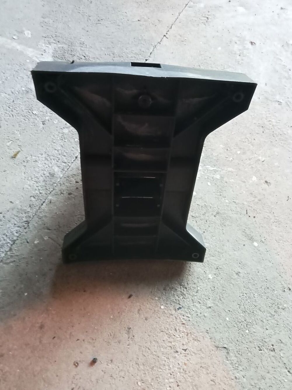 Fixation pour antenne parabolique Bricolage