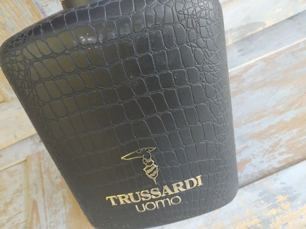 PLV Flacon Parfum Publicitaire Factice Trussardi Uomo 
