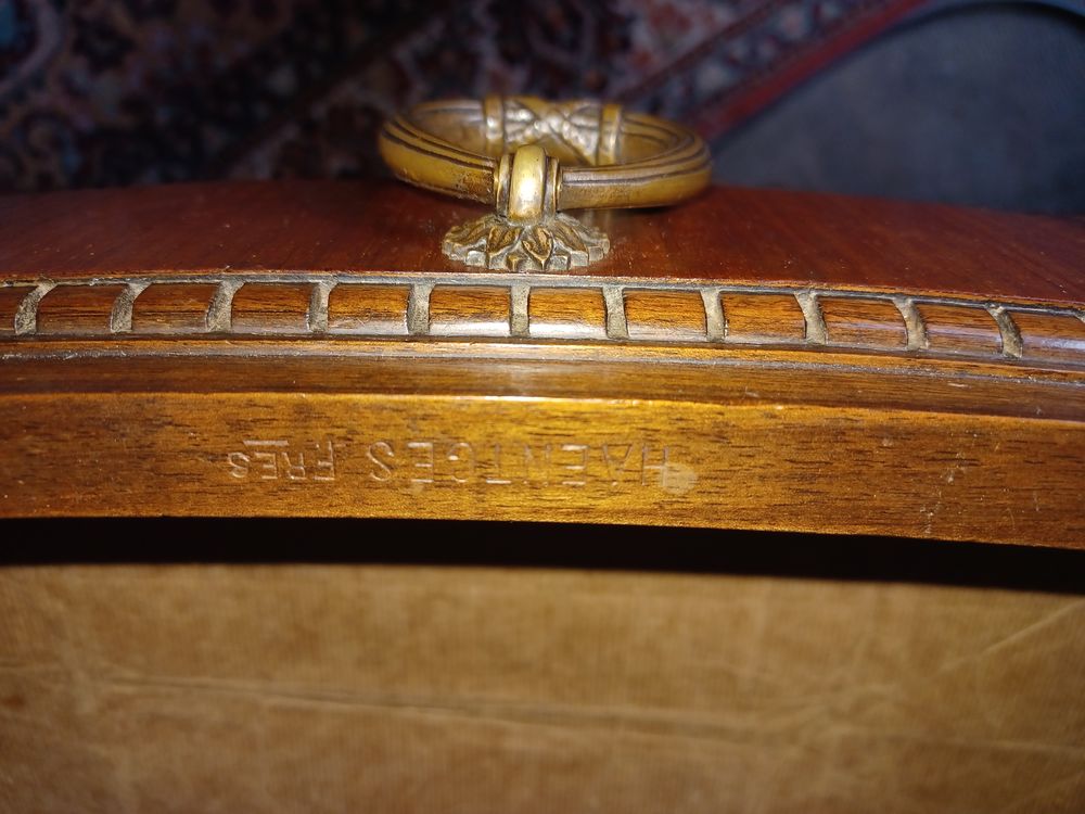 Buffet sign&eacute; Meubles