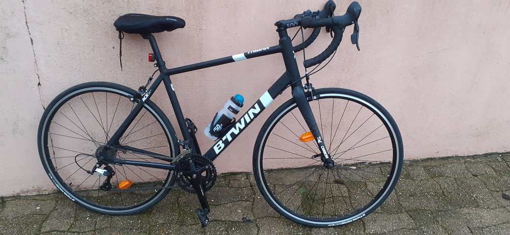 VELO ROUTE BTWIN Vélos