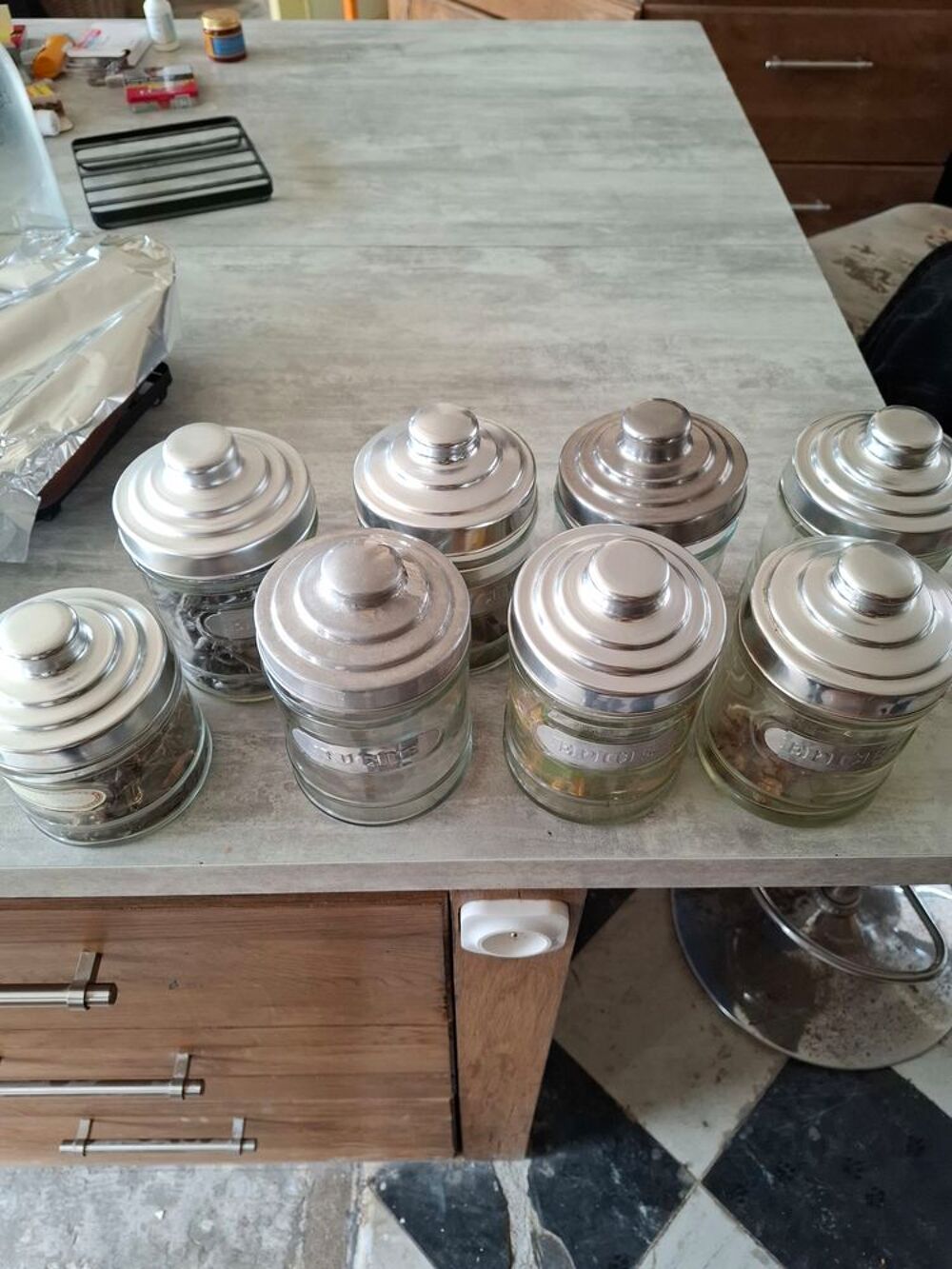 Lot de 8 Bocaux en verre &eacute;pices avec couvercle m&eacute;tal Cuisine