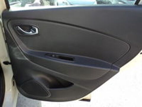 Captur dCi 90 Energy S&S eco&sup2; Intens 2014 occasion 78610 Le Perray-en-Yvelines