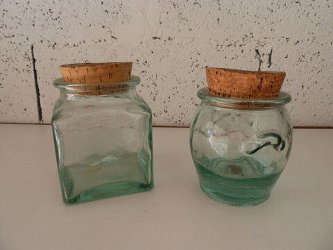 2 bocaux en verre bouchons en lige
4 Chteauneuf-les-Martigues (13)