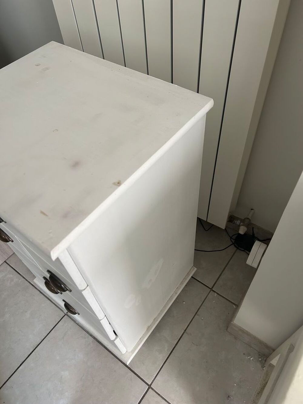 Petit meuble blanc, quatre tiroirs Meubles