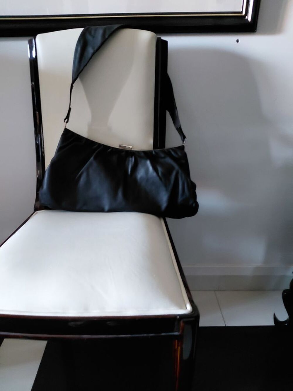 Sac &agrave; main &eacute;paule noir cuir souple marque St&eacute;phane KELIAN Maroquinerie