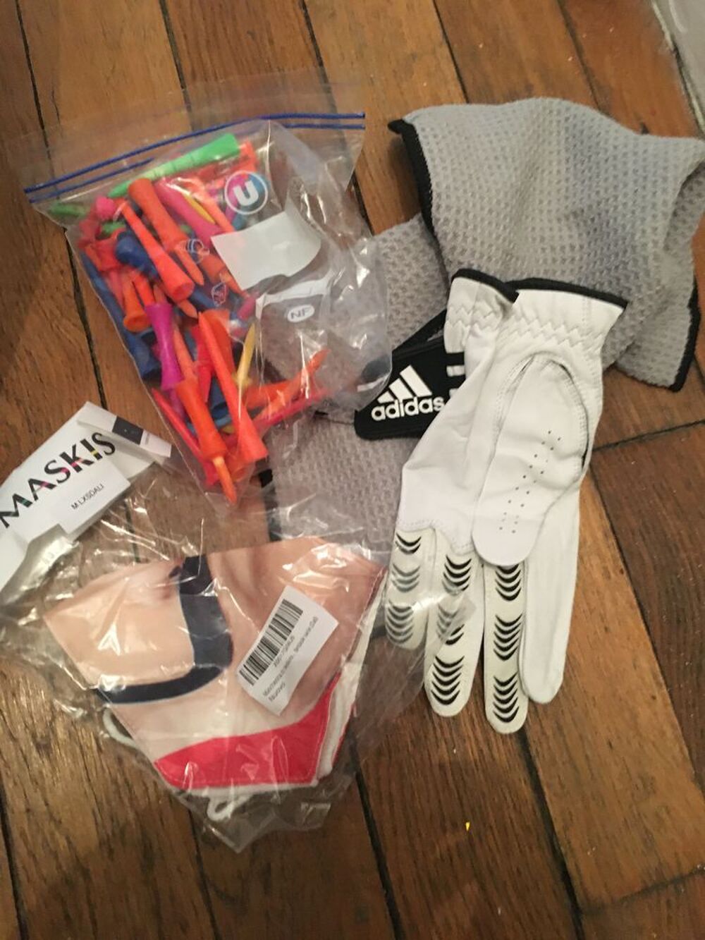 Sac de golf Femme NEUF avec clubs et accessoires. Sports