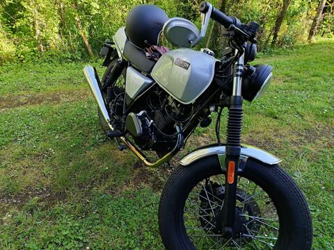 Moto BRIXTON CROMWELL 2018 occasion L'Hermenault 85570