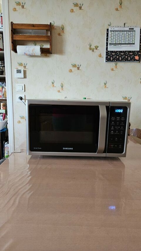 Micro-ondes combin� Samsung 120 Charrais (86)