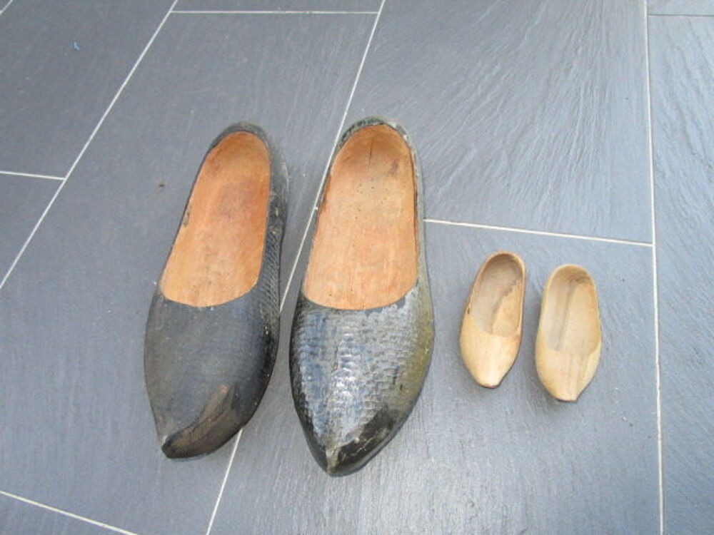 VIEUX SABOT PETIT ET GRAND 