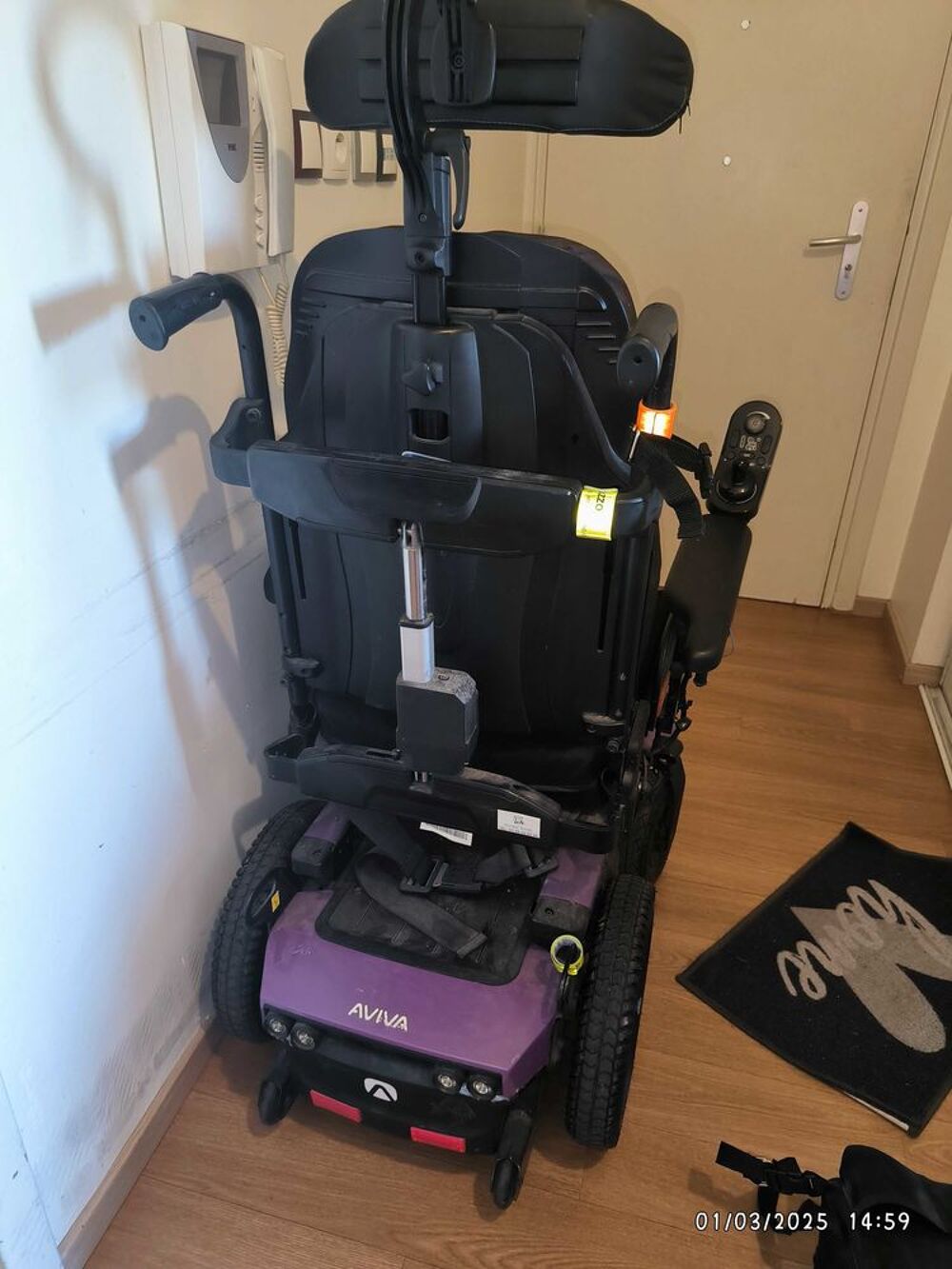 Fauteuil roulant &eacute;lectrique Aviva rx20 Meubles