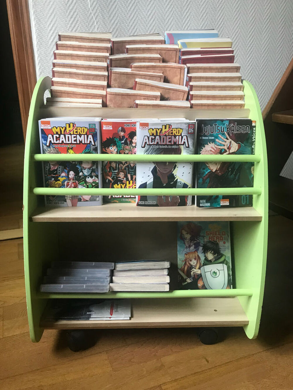 Bibliotheque &agrave; roulettes Mobilier enfants