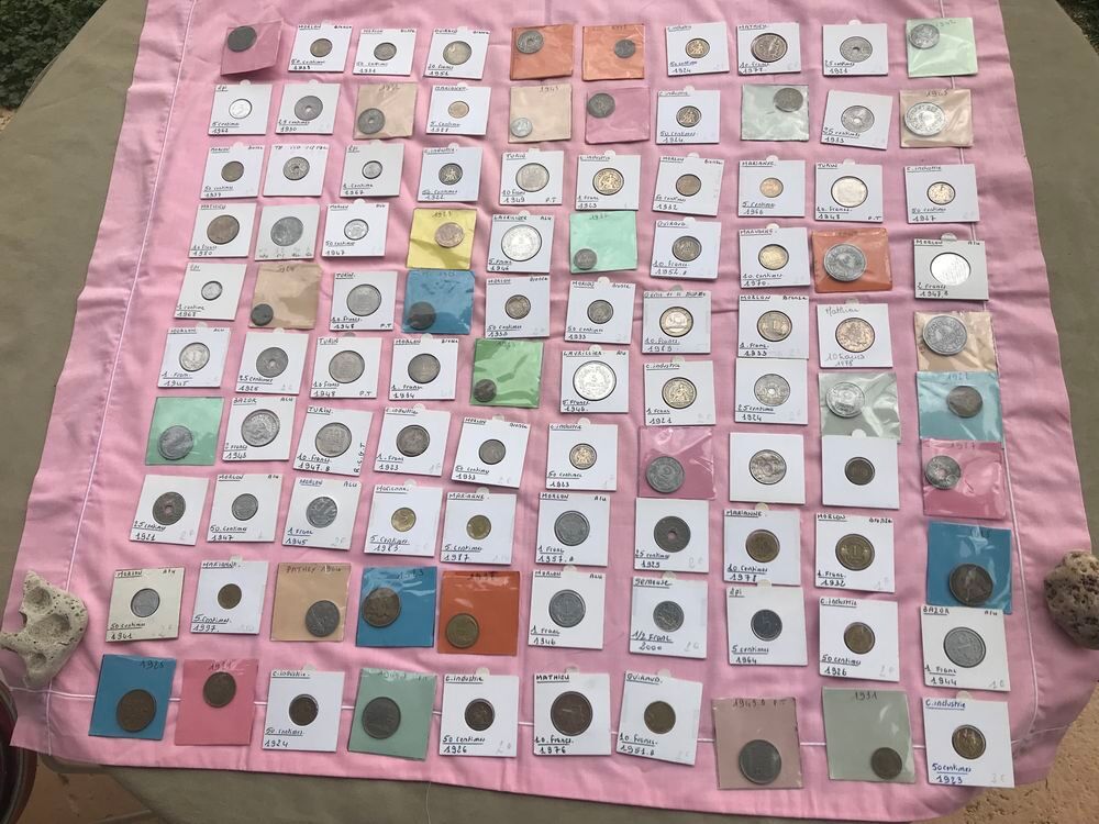 lot de 100 pi&egrave;ces de monnaie anciennes 