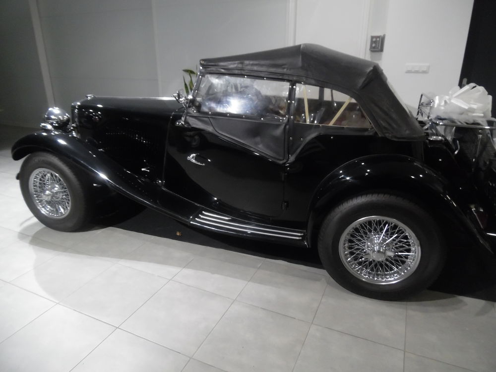 Divers MG TD CABRIOLET RESTAUREE 1950 occasion 56800 Plo&euml;rmel
