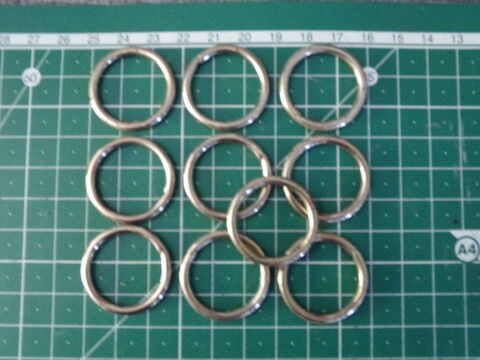 Lot de 30 anneaux acier  28 mm rideaux ou autre j'en ai 2 x 5 Marseille 13 (13)