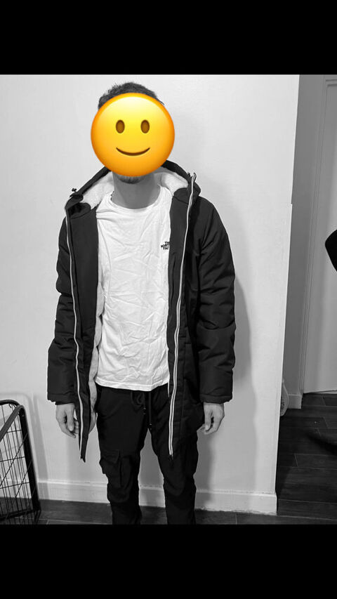 K-way noir taille S 159 Paris 19 (75)