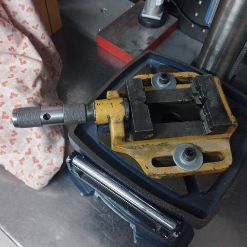 perceuse �  colonne avec variateur 220V 400 �guelshardt (57)