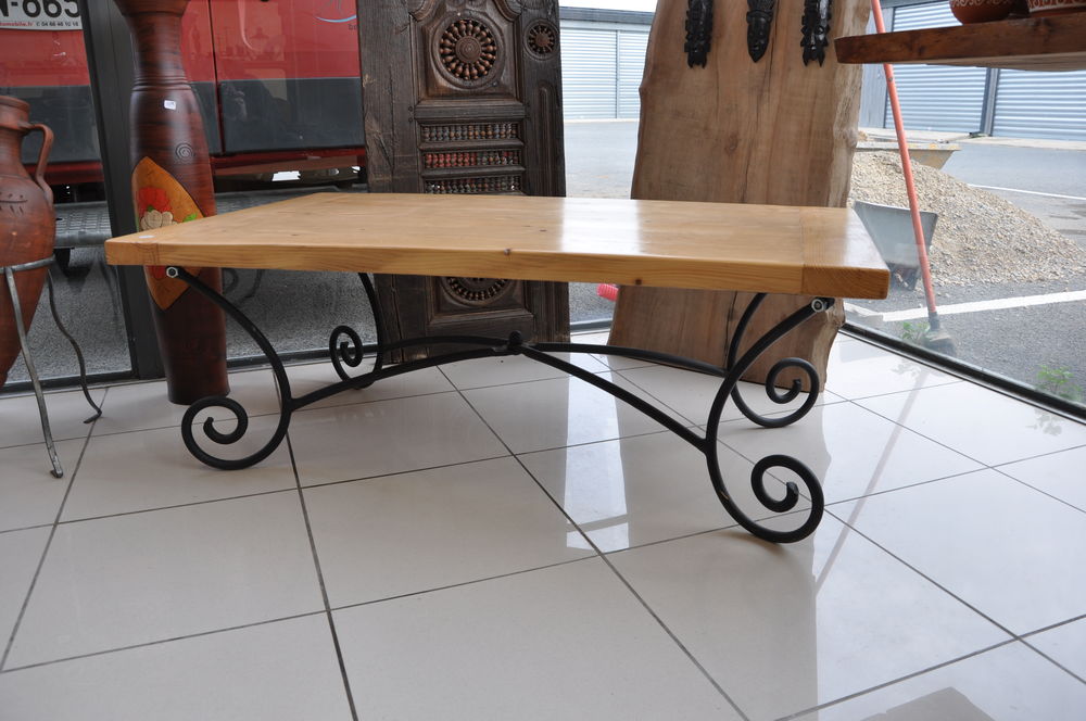 Table basse bois et acier Meubles