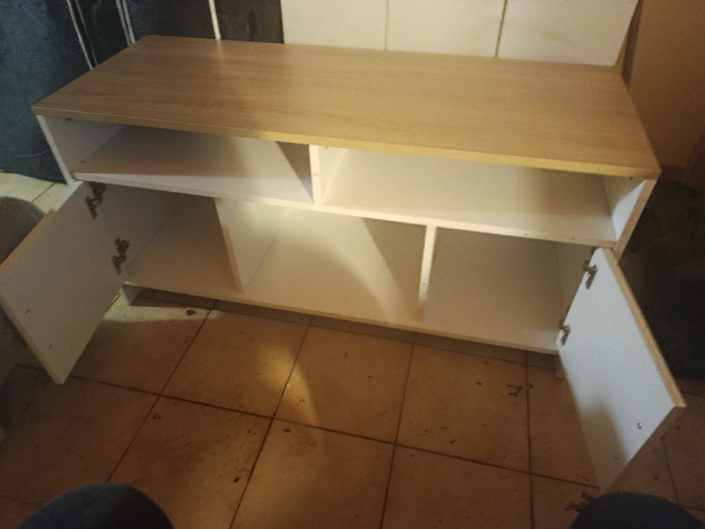 Petit meuble tv en bon &eacute;tat Meubles