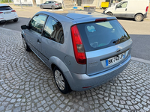 Fiesta 1.4 TDCi Ghia 2005 occasion 68100 Mulhouse
