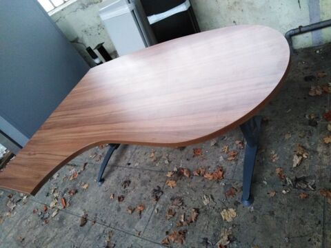 beau bureau avec retour en parfaite �tat g�n�ral 99 Villeurbanne (69)