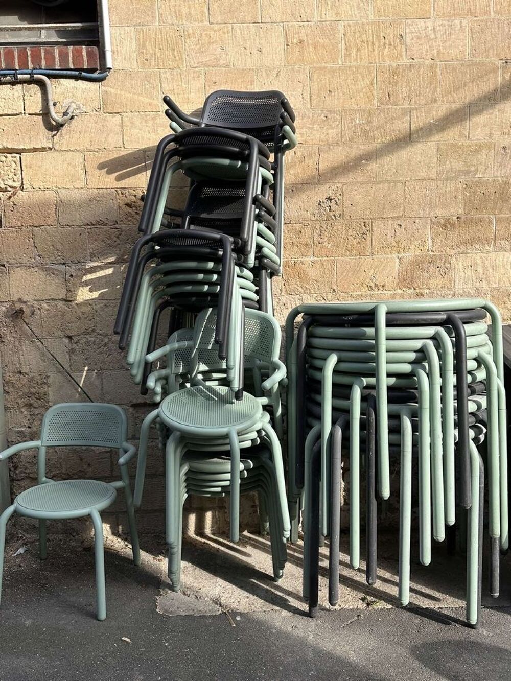 Tables+chaises FATBOY Ton&igrave; bistreau PARFAIT &agrave;‰TAT Meubles