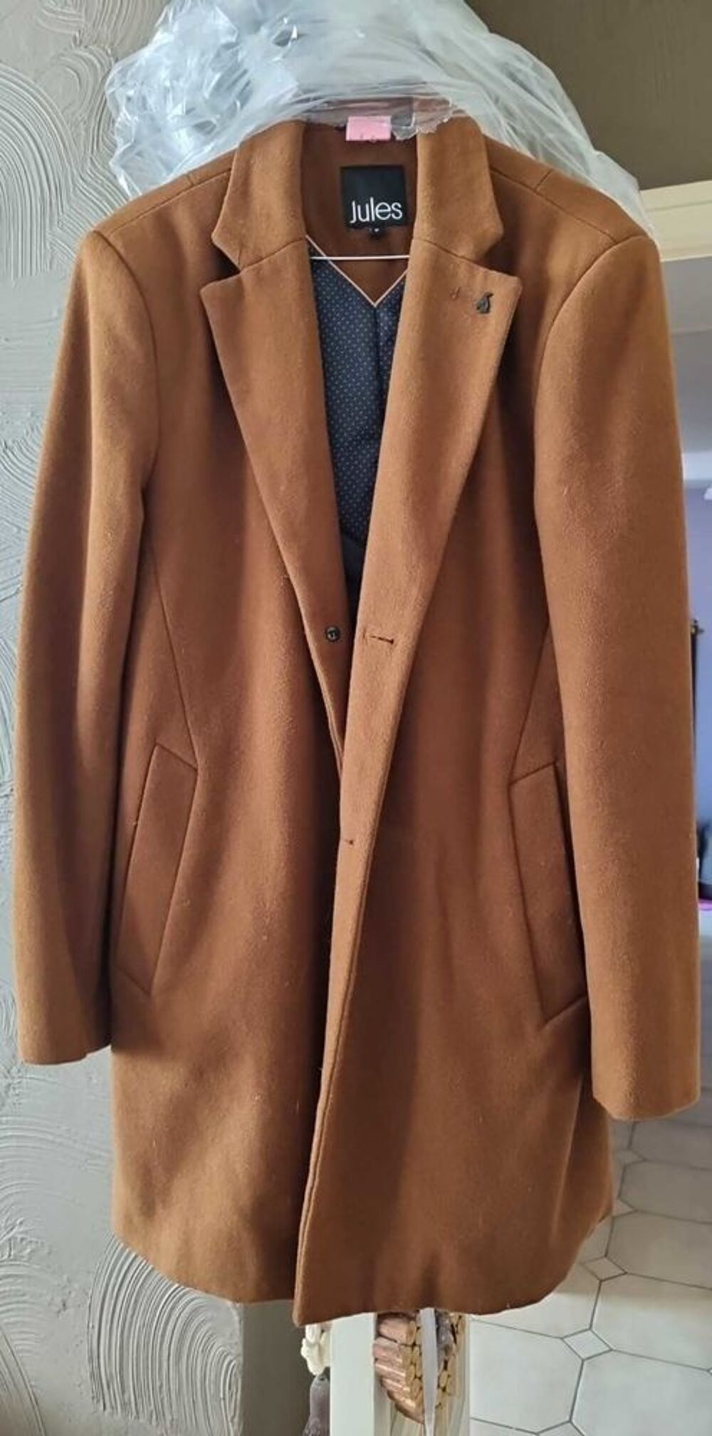 Tr&egrave;s beau manteau homme. Taille M. Marque Jules Vtements